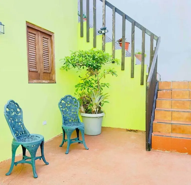 Historic Retreat With Rooftop In Old San Juan